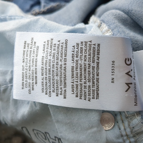 24 William Rast Jeans Distressed Frayed Raw Hem Blue Denim - Picture 16 of 17